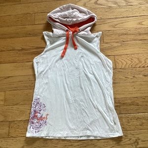 HBC official Olympic gear, XL white hooded sleeveless top, year 2005